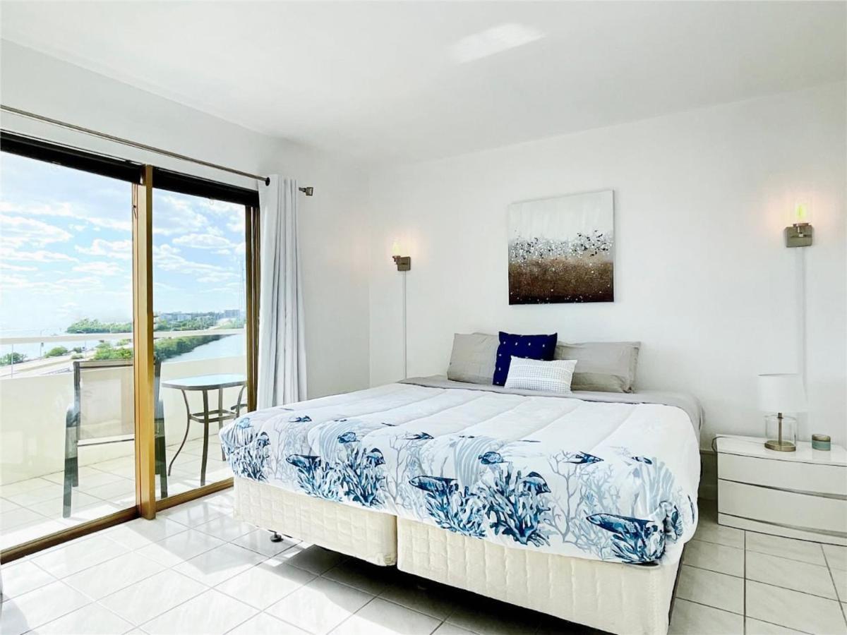 Bayfront Apartment Breathtaking Views- One Bedroom W Balcony- Living Room -Free Parking Miami Beach Exteriör bild